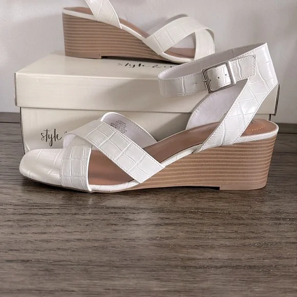 NIB [Style & Co.] Leeza Faux Leather Open Toe Mid Wedge in White Croc Women’s 11 - Picture 6 of 14